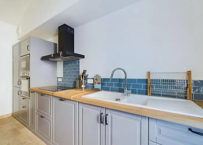 Prázdninový dům 400m De La Mer, Belle Pour 8 Avec Jardin *