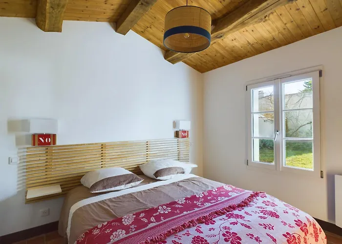 Prázdninový dům 400m De La Mer, Belle Pour 8 Avec Jardin Noirmoutier-en-l'Ile